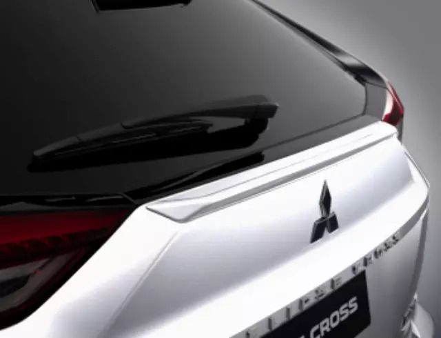 Mitsubishi Tailgate Lip Spoiler - White (W85) MZ576869EX