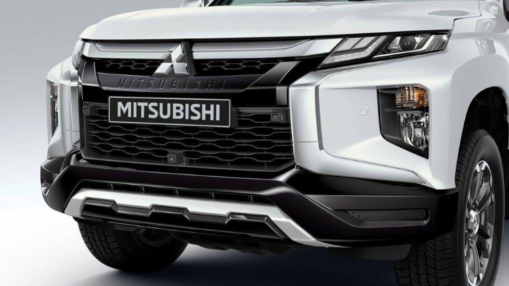 Mitsubishi Front Bumper Garnish - Black (X47) MZ576903EX