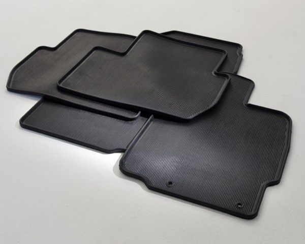 Mitsubishi Rubber Mat Set - Front/Rear (M/T) MZ350009