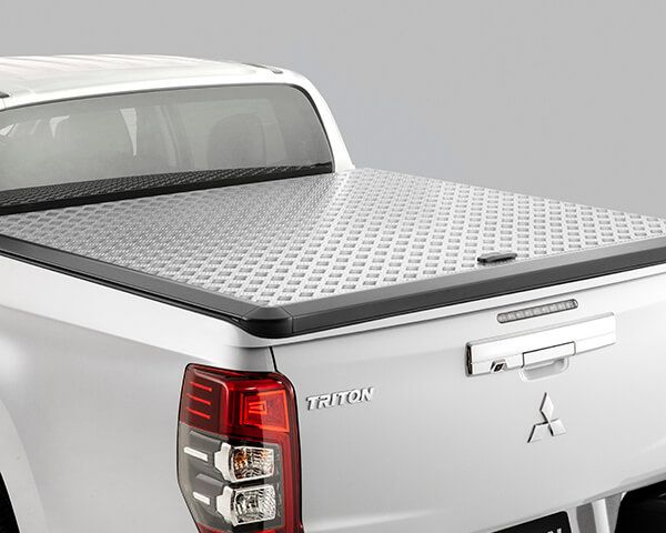 Mitsubishi EGR Alloy Trade Top Tonneau - Silver AU900621